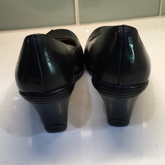 Gentle Souls Leather Pumps - Picture 5 of 9